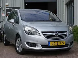 Grijs, metallic lak Gebruikt 2016 Opel Meriva MPV | € 7.980 (Eerlijke prijs)