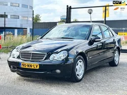 Zwart Gebruikt 2004 Mercedes C200 Classic Sedan | € 1.795 (Iets duurder)