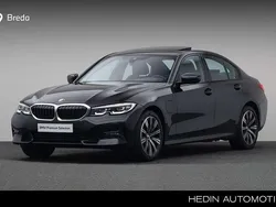 Zwart, metallic lak Gebruikt 2021 BMW 330 M Sport Sedan | € 32.880 (Goede deal)
