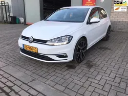 Wit Gebruikt 2017 VW Golf VII Highline Hatchback | € 18.999 (Duur)