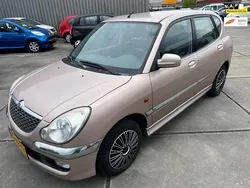 Roze Gebruikt 2003 Daihatsu Sirion Hatchback | € 1.999 (Eerlijke prijs)