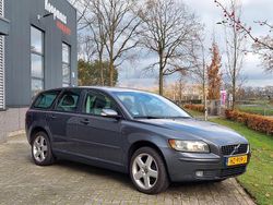 Grijs (metallic) Gebruikt 2005 Volvo V50 Stationwagen | € 1.799