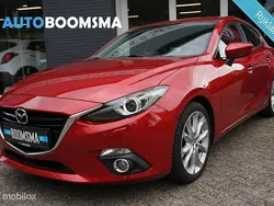 Rood Gebruikt 2015 Mazda 3 Hatchback | € 14.945 (Eerlijke prijs)