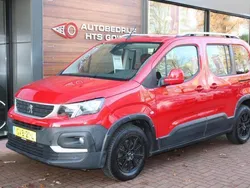 Rood, metallic lak Gebruikt 2019 Peugeot Rifter Active MPV | € 16.950 (Eerlijke prijs)