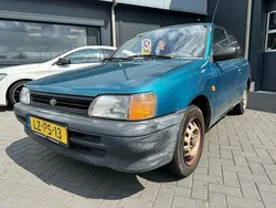 Groen, andere lak Gebruikt 1995 Toyota Starlet Hatchback | € 595