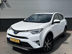 Gebruikt 2018 Toyota RAV4 Hybrid Style SUV | € 27.548 (Eerlijke prijs)