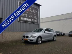 Grijs, metallic lak Gebruikt 2012 BMW 118 Comfort Edition Hatchback | € 15.950 (Duur)