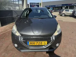 Grijs Gebruikt 2014 Peugeot 208 Allure Hatchback | € 6.950 (Eerlijke prijs)
