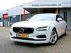 Wit Gebruikt 2017 Volvo S90 Momentum Sedan | € 21.750 (Eerlijke prijs)