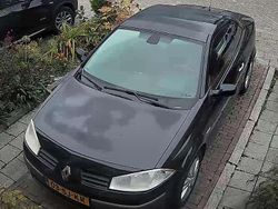 Zwart Gebruikt 2006 Renault Mégane Cabriolet Cabriolet | € 2.250 (Eerlijke prijs)