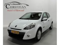 Wit Gebruikt 2009 Renault Clio II Dynamique Hatchback | € 1.250 (Goede deal)