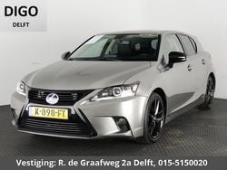 Grijs Gebruikt 2017 Lexus CT200h Sport Line Hatchback | € 16.900 (Super prijs)