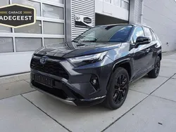 Grijs Gebruikt 2025 Toyota RAV4 Hybrid Plus SUV | € 54.950 (Iets duurder)