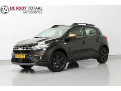 Zwart Gebruikt 2024 Dacia Sandero Extreme Hatchback | € 21.990