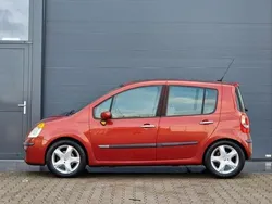 Rood Gebruikt 2005 Renault Modus Initiale MPV | € 4.250 (Iets duurder)