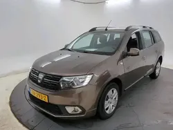 Bruin, metallic lak Gebruikt 2018 Dacia Logan Lauréate Sedan | € 10.900 (Eerlijke prijs)