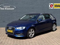 Blauw Gebruikt 2016 Audi A3 Sportback Ambiente Hatchback | € 17.850 (Iets duurder)