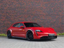 Rood Gebruikt 2023 Porsche Taycan Cross Turismo Sedan | € 89.950