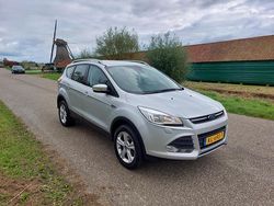 Grijs Gebruikt 2016 Ford Kuga Trend SUV | € 10.500 (Eerlijke prijs)
