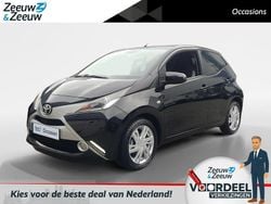 Zwart Gebruikt 2017 Toyota Aygo Sport Hatchback | € 8.900 (Eerlijke prijs)