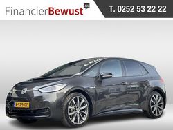 Grijs (metallic) Gebruikt 2020 VW ID.3 Hatchback | € 18.900 (Iets duurder)