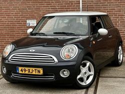 Zwart, metallic lak Gebruikt 2007 Mini Cooper Pepper Hatchback | € 1.950