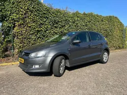 Grijs Gebruikt 2013 VW Polo Comfortline Hatchback | € 5.500 (Goede deal)