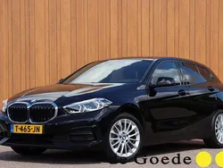 Zwart Gebruikt 2023 BMW 118 Efficient Dynamics Hatchback | € 27.940 (Eerlijke prijs)