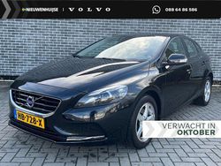 Zwart Gebruikt 2015 Volvo V40 Momentum Hatchback | € 16.694 (Duur)