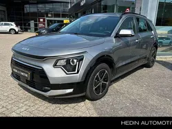 Grijs Gebruikt 2022 Kia Niro SUV | € 27.445 (Goede deal)