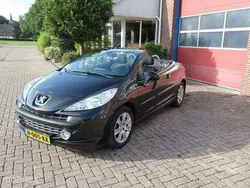Zwart Gebruikt 2009 Peugeot 207 CC Cabriolet | € 4.750 (Eerlijke prijs)