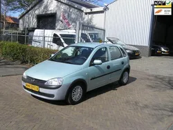 Groen, metallic lak Gebruikt 2001 Opel Corsa Comfort Hatchback | € 1.050 (Eerlijke prijs)