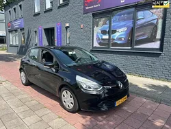 Zwart Gebruikt 2012 Renault Clio IV Expression Hatchback | € 3.450 (Eerlijke prijs)