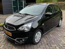 Zwart Gebruikt 2018 Mitsubishi Space Star Hatchback | € 7.999 (Eerlijke prijs)