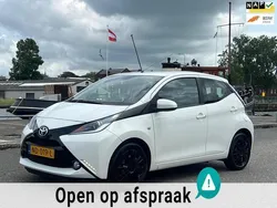 Wit Gebruikt 2017 Toyota Aygo Hatchback | € 7.999 (Goede deal)