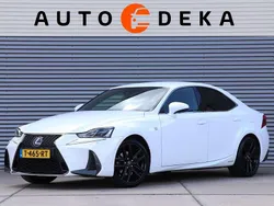 Wit Gebruikt 2017 Lexus IS300h Sport Line Sedan | € 26.950 (Iets duurder)