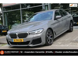 Grijs Gebruikt 2021 BMW 545 Executive Sedan | € 39.795 (Duur)