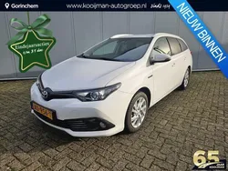 Wit Gebruikt 2018 Toyota Auris Touring Sports Plus Stationwagen | € 17.450 (Eerlijke prijs)