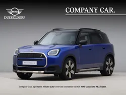 Blauw, metallic lak Gebruikt 2024 Mini Countryman Favoured SUV | € 42.950