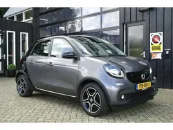 Grijs, metallic lak Gebruikt 2017 Smart ForFour Prime Hatchback | € 9.999