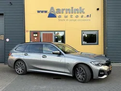 Grijs Gebruikt 2022 BMW 330 M Sport Stationwagen | € 35.450 (Goede deal)