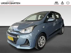 Licht blauw metallic Gebruikt 2019 Hyundai i10 Comfort Hatchback | € 10.930 (Eerlijke prijs)
