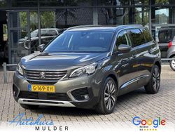 Grijs Gebruikt 2020 Peugeot 5008 Premium SUV | € 16.399 (Eerlijke prijs)