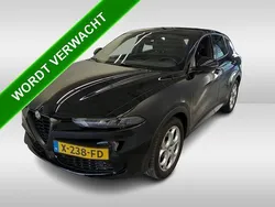 Zwart Gebruikt 2023 Alfa Romeo Tonale Sprint SUV | € 29.990 (Eerlijke prijs)