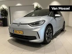 Grijs, metallic lak Gebruikt 2025 VW ID.3 Pro Hatchback | € 37.400