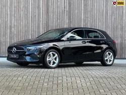 Zwart Gebruikt 2024 Mercedes A250 Edition Sedan | € 34.900 (Goede deal)