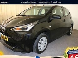 Zwart Gebruikt 2022 Toyota Aygo Hatchback | € 9.150 (Goede deal)