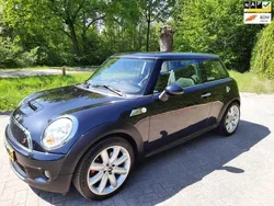 Zwart, metallic lak Gebruikt 2008 Mini Cooper S Chili Hatchback | € 3.999 (Eerlijke prijs)