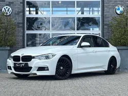 Wit, andere lak Gebruikt 2016 BMW 330e iPerformance Sedan | € 18.845 (Goede deal)