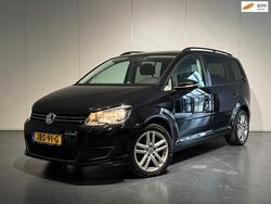 Zwart Gebruikt 2014 VW Touran Highline MPV | € 11.950 (Iets duurder)